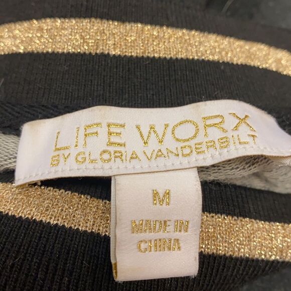 Gloria Vanderbilt Gold Trim Sweat Shirt sz. M - Picture 4 of 4